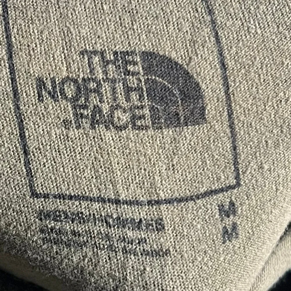 The North Face Mens Graphic T-Shirt Olive Green Logo Tee Size Medium